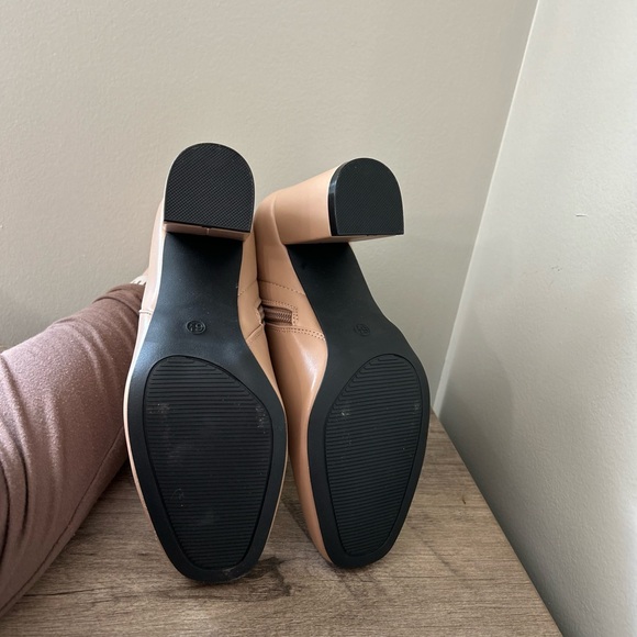 MIA Carla Nude Bootie - 6.5 - Picture 10 of 11